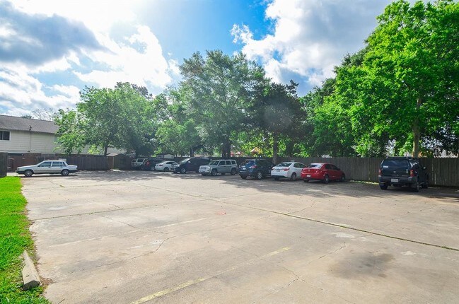 2209 Bauer Dr in Houston, TX - Building Photo - Building Photo