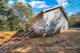 608 22nd Terrace NE in Center Point, AL - Building Photo - Building Photo