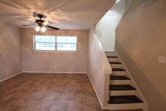 18011 Loring Ln in Lindale, TX - Building Photo - Building Photo