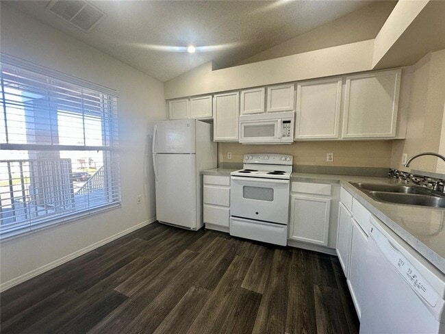 13348 Fairway Glen Dr, Unit 202 in Orlando, FL - Foto de edificio - Building Photo