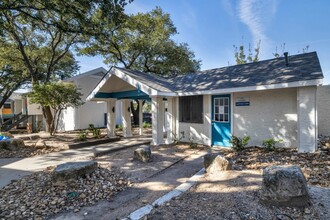 Ascent at Walnut Creek in Austin, TX - Building Photo - Building Photo