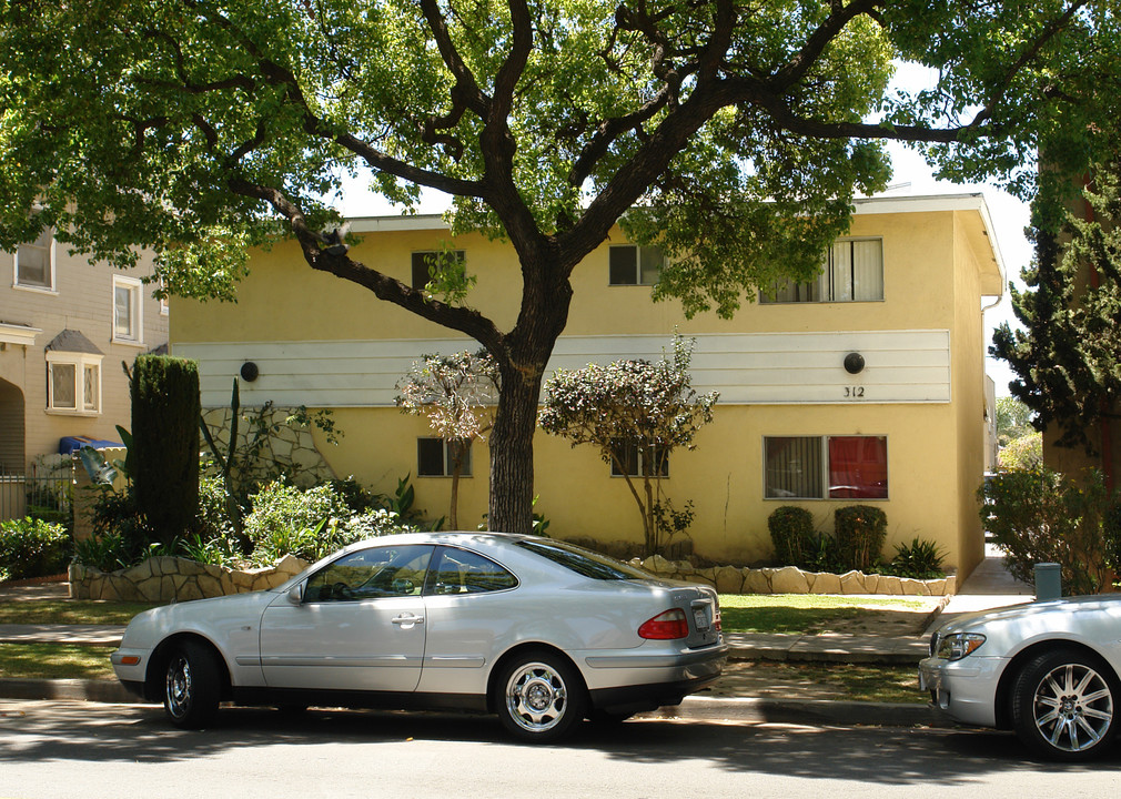 312 S Cypress Ave in Santa Ana, CA - Building Photo