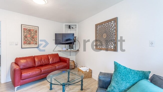 6010 Cazadero Hwy in Cazadero, CA - Building Photo - Building Photo