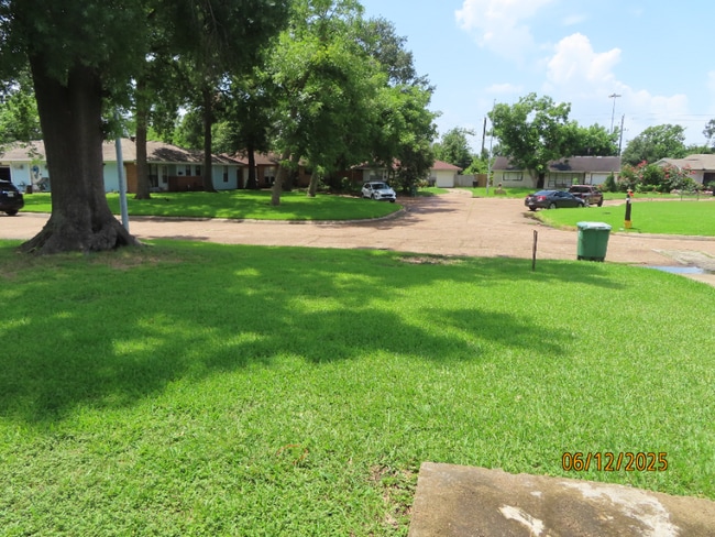 10347 Duncum St in Houston, TX - Building Photo - Building Photo