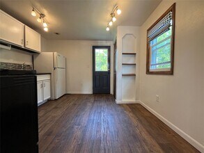 17 St Cyril Ave in Binghamton, NY - Building Photo - Building Photo