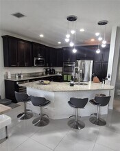 8760 NW 102nd Ct in Doral, FL - Building Photo - Building Photo