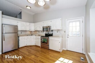 5821 Buck Rill Dr in Indianapolis, IN - Building Photo - Building Photo