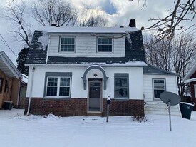 1578 Pilgrim St in Akron, OH - Building Photo