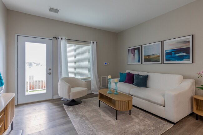 Stonefield of Clinton 55+ Senior Living in Clinton Township, MI - Building Photo - Interior Photo