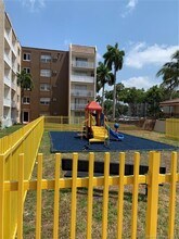 6960 Miami Gardens Dr-Unit -2-118 in Hialeah, FL - Building Photo - Building Photo