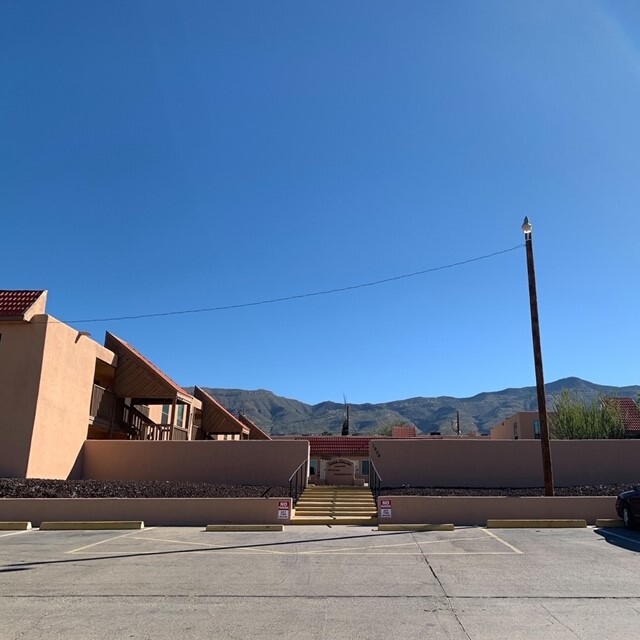 Juniper Apartments in Alamogordo, NM - Building Photo - Building Photo