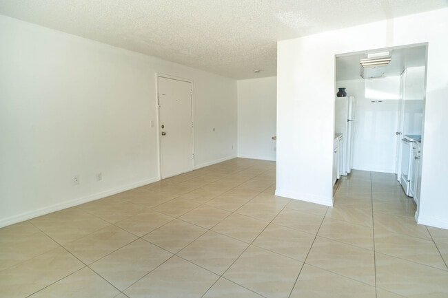 277 Hermitage Hill Way, Unit 204B