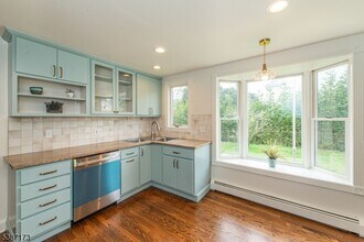 4 Mechanic St in Roxbury Township, NJ - Building Photo - Building Photo