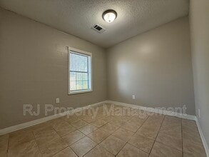 1382 S Wellington St in Memphis, TN - Building Photo - Building Photo