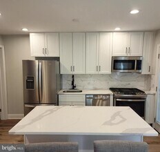 4135 The Alameda in Baltimore, MD - Building Photo - Building Photo