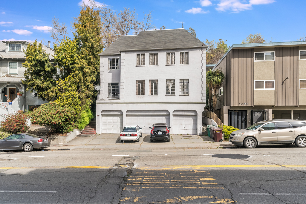 3009 Park Blvd in Oakland, CA - Building Photo