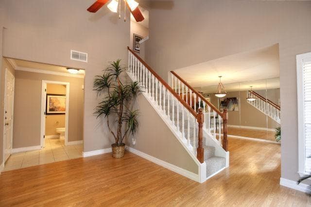 2211 S Kirkwood Rd photo'