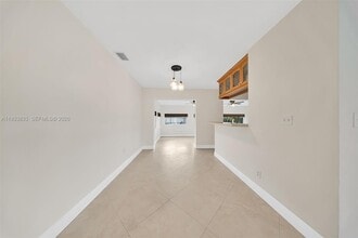 18600 SW 97th Ave in Cutler Bay, FL - Building Photo - Building Photo