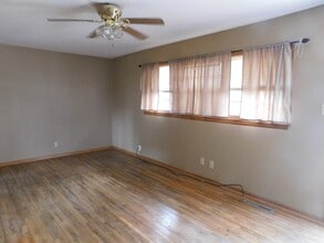 1710 Lawndale Ave in El Dorado, KS - Building Photo - Building Photo
