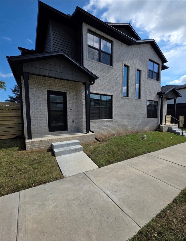 property at 1002 N Crater Ave