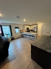 18506 Cepagatti Dr in New Caney, TX - Foto de edificio - Building Photo