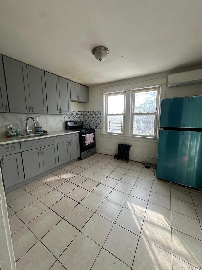 property at 173 Crary Ave