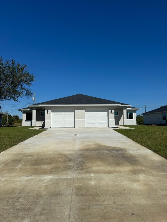 11136 Pendleton Ave in Englewood, FL - Building Photo