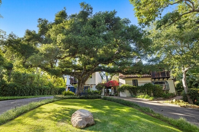 725 Ashley Rd in Montecito, CA - Building Photo - Building Photo