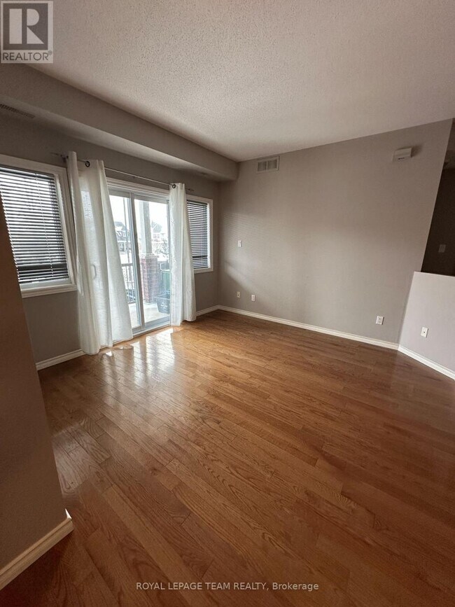 139 Oldfield St in Ottawa, ON - Building Photo - Building Photo