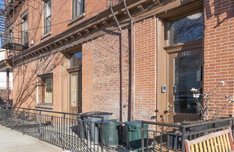 292 3rd St in Jersey City, NJ - Foto de edificio - Building Photo