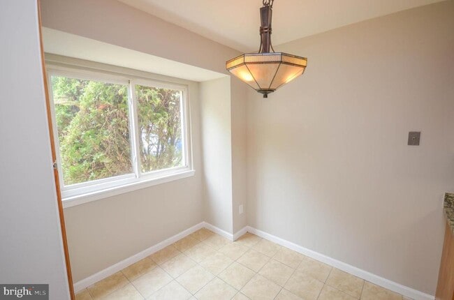 19404 Transhire Rd in Gaithersburg, MD - Building Photo - Building Photo