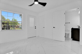 201 Massachusetts Ave in St. Cloud, FL - Building Photo - Building Photo