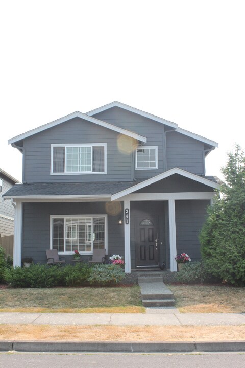 341 Holland Ave in Bellingham, WA - Building Photo