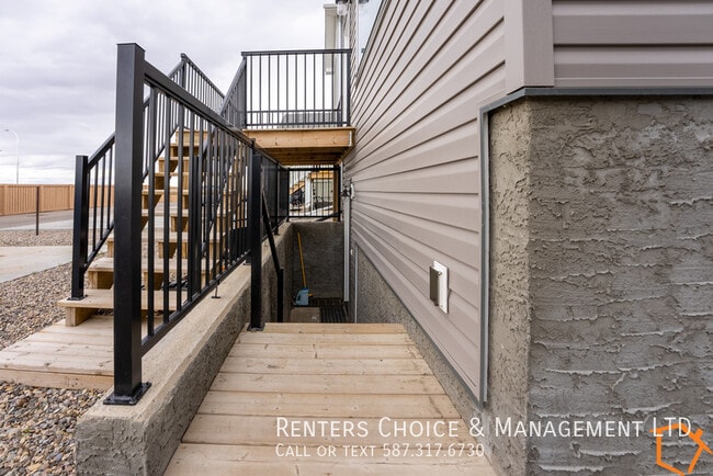 Basement Suiite With Driveway Parking and in Lethbridge, AB - Building Photo - Building Photo