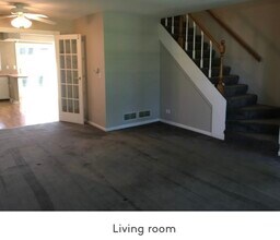 845 Country Club Dr in Libertyville, IL - Building Photo - Building Photo