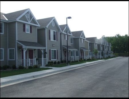 Valley Ridge Residences in Branson, MO - Building Photo