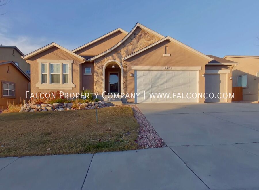 302 All Sky Dr in Colorado Springs, CO - Building Photo