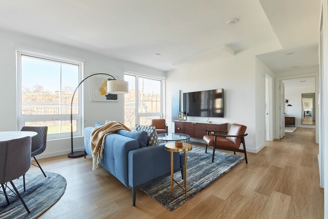 1b Marshall Dr in Hoboken, NJ - Foto de edificio - Building Photo