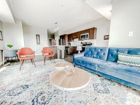 1400 Walnut St in Des Moines, IA - Building Photo