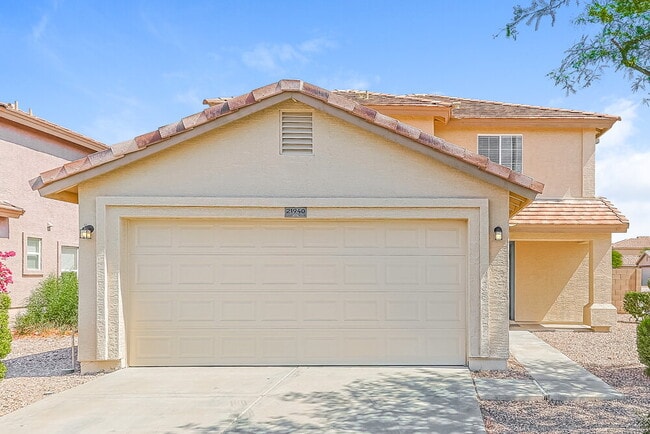 property at 21940 W Casey Ln
