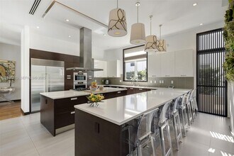 765 Allendale Rd in Key Biscayne, FL - Building Photo - Building Photo