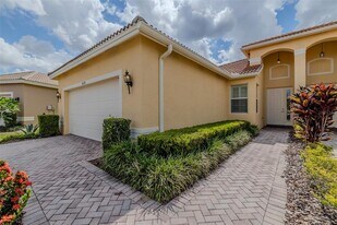16130 Amethyst Key Drive in Wimauma, FL - Building Photo