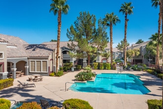 Tuscan Villas in Las Vegas, NV - Building Photo - Building Photo