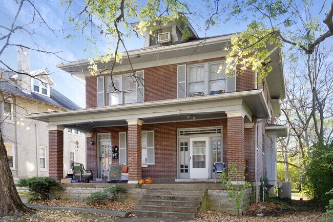 2111 Belmont Blvd in Nashville, TN - Building Photo - Building Photo