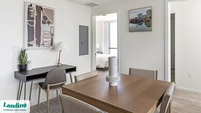 301 SW 1st Ave in Fort Lauderdale, FL - Foto de edificio - Building Photo