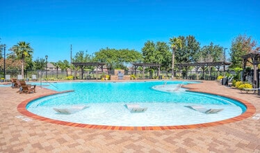 The Abbey at Park Lakes in Humble, TX - Building Photo - Building Photo