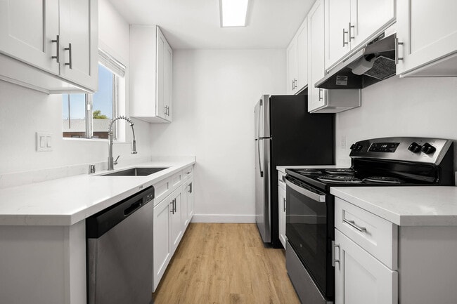 Valle at 9061 Kenwood