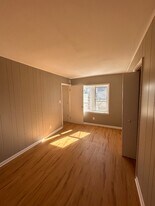 705 E Center St in Milwaukee, WI - Building Photo