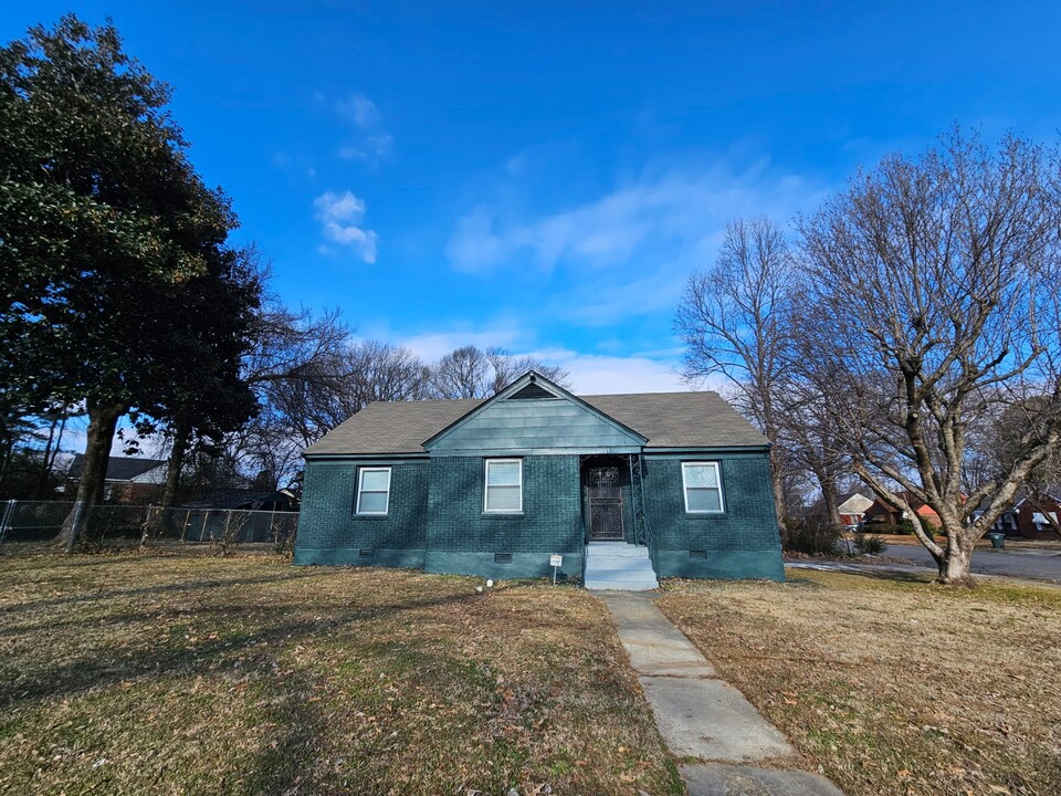 1031 Hudson St in Memphis, TN - Foto de edificio