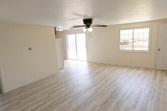 988 Delwood Rd in Mansfield, OH - Building Photo - Building Photo